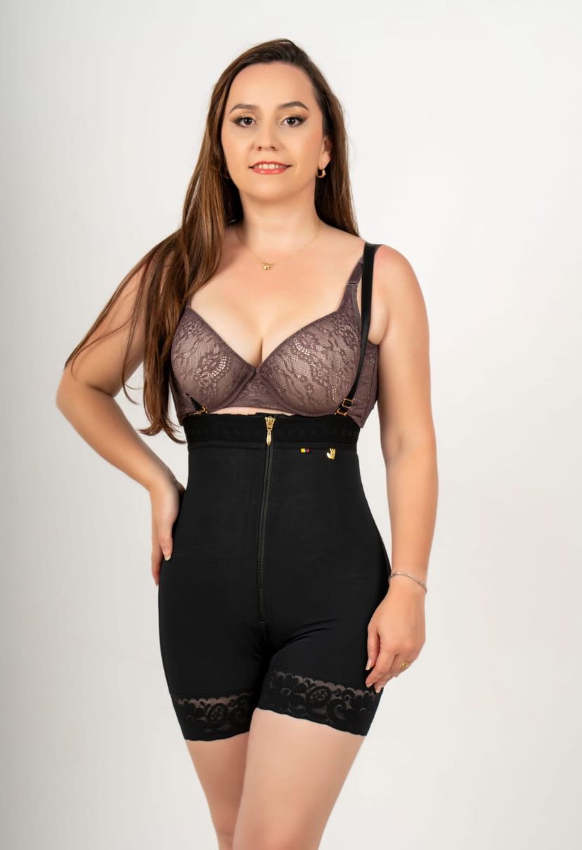 FAJA LAURA ESTRAPLE