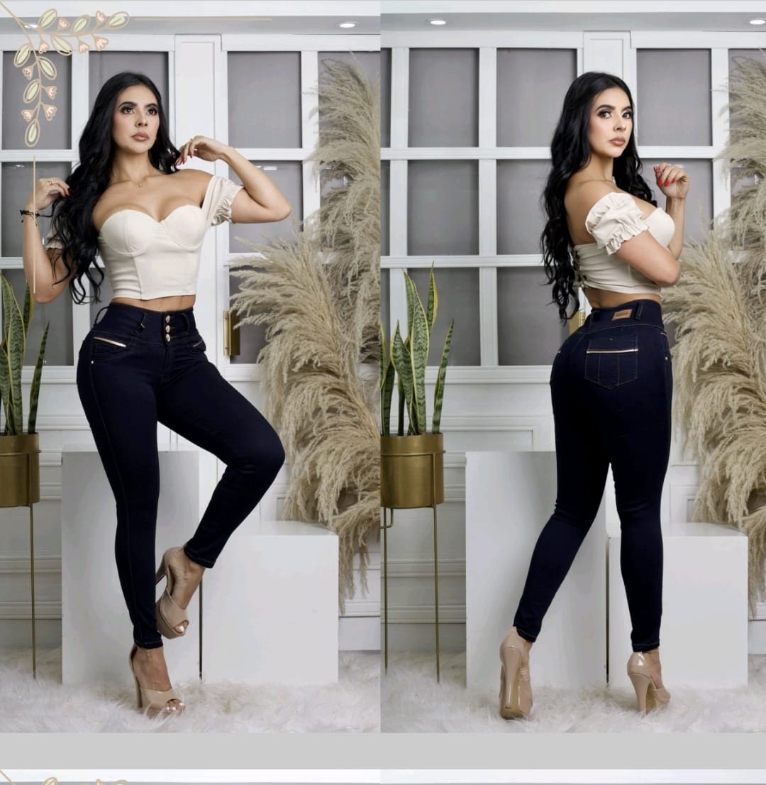 Jeans azul oscuro bolsillo