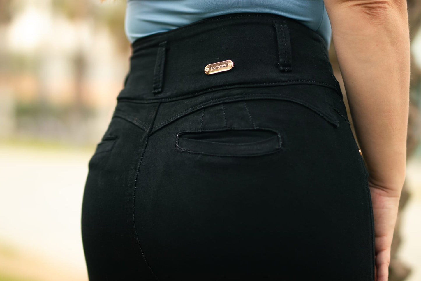 CAPRI NEGRO COLOMBIANO